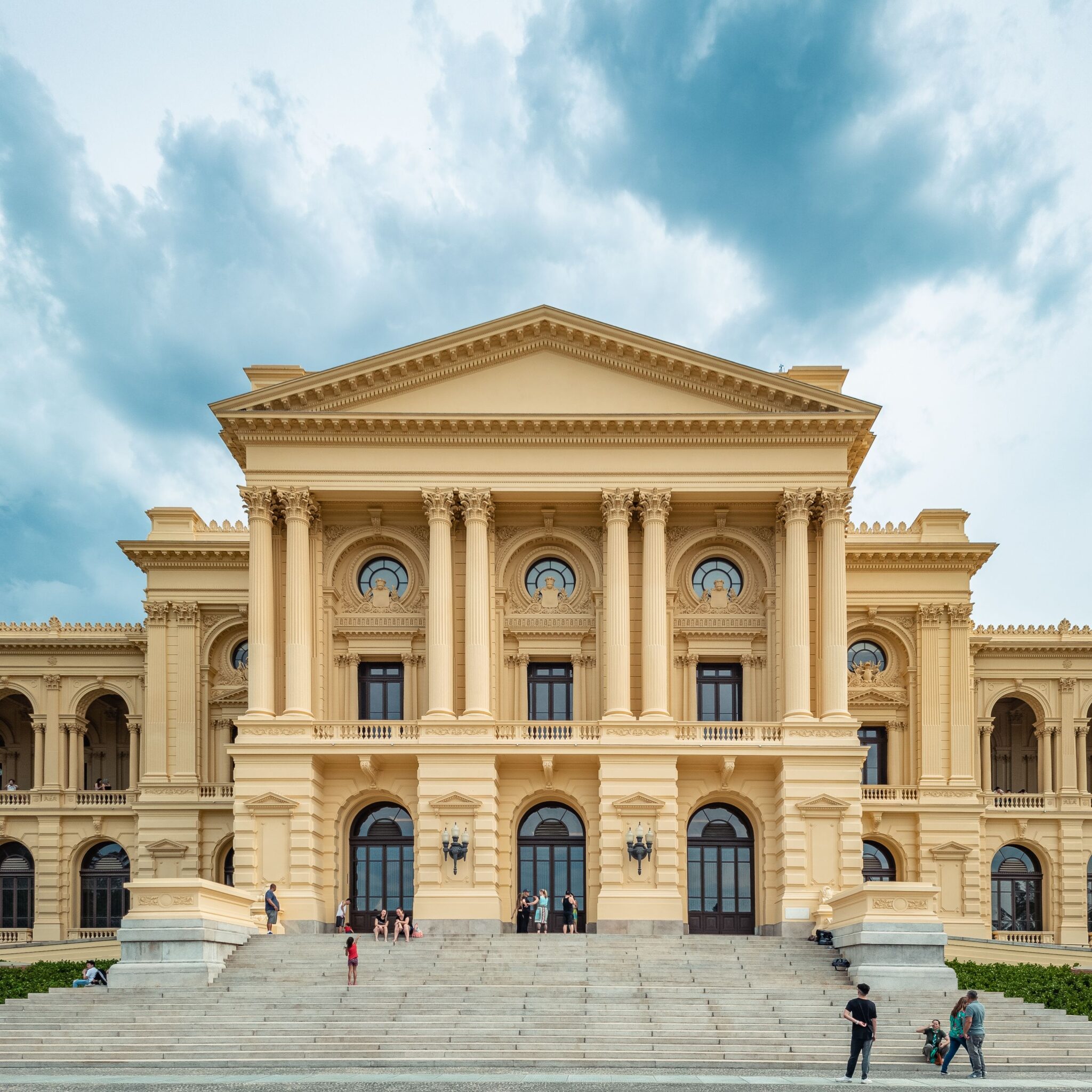 Stunning frontal view of the historic Museu do Ipiranga in São Paulo, Brazil.